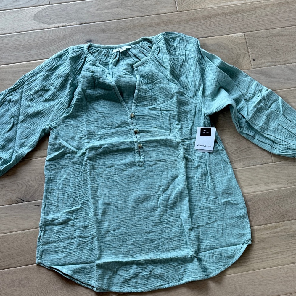 O’Neill cover up swim top women’s Medium NWT